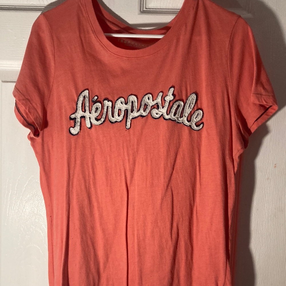 Aeropostale peach shirt